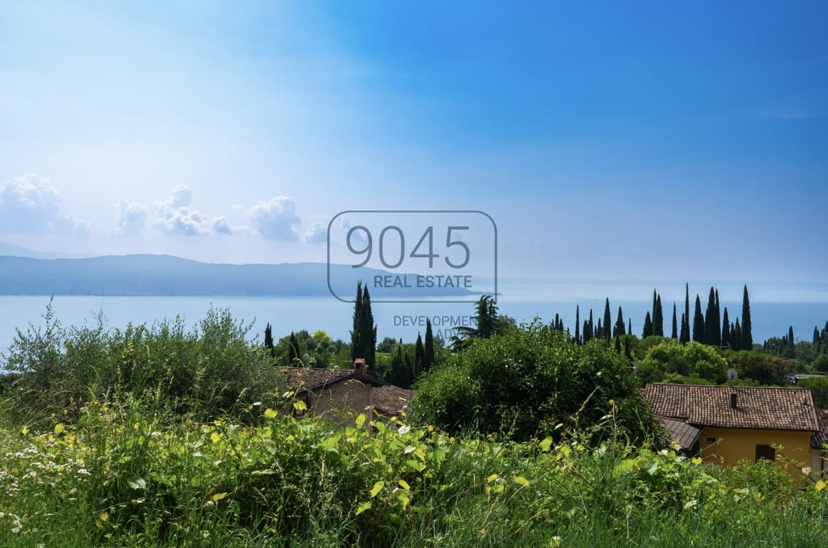 New-build villa with spectacular views of Lake Garda in Sanico / Toscolano Maderno - Lake Garda, photo 3 of 5