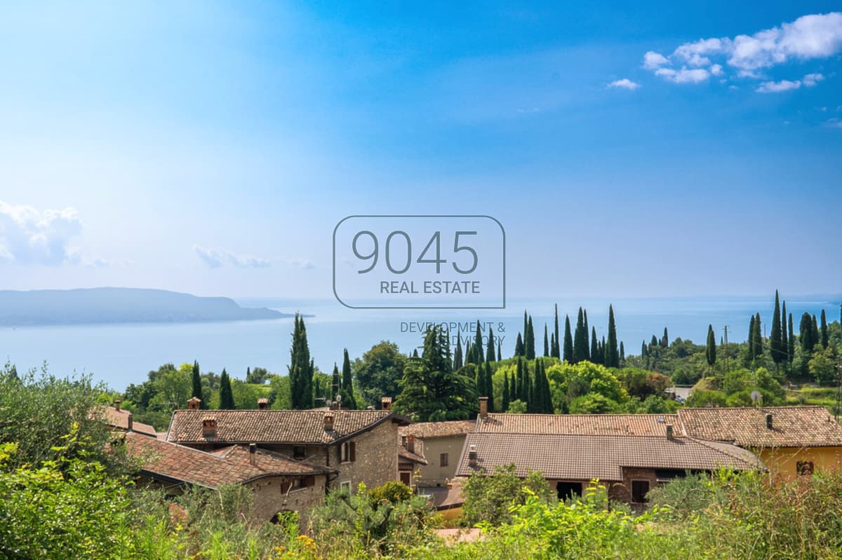 New-build villa with spectacular views of Lake Garda in Sanico / Toscolano Maderno - Lake Garda, photo 2 of 5