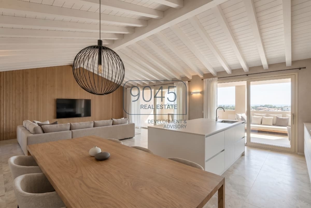 Exklusives Luxus-Penthouse in Budoni - Panoramaterrassen, Privataufzug und Meerblick in Bestlage Sardiniens, Foto 2 von 5
