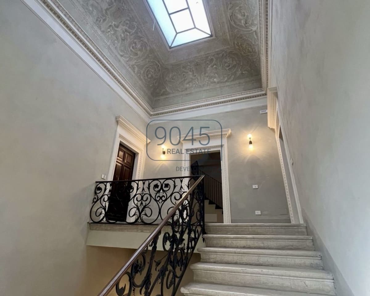 Esclusivo appartamento attico nel cuore del centro storico di Verona - Italia, foto 3 di 5