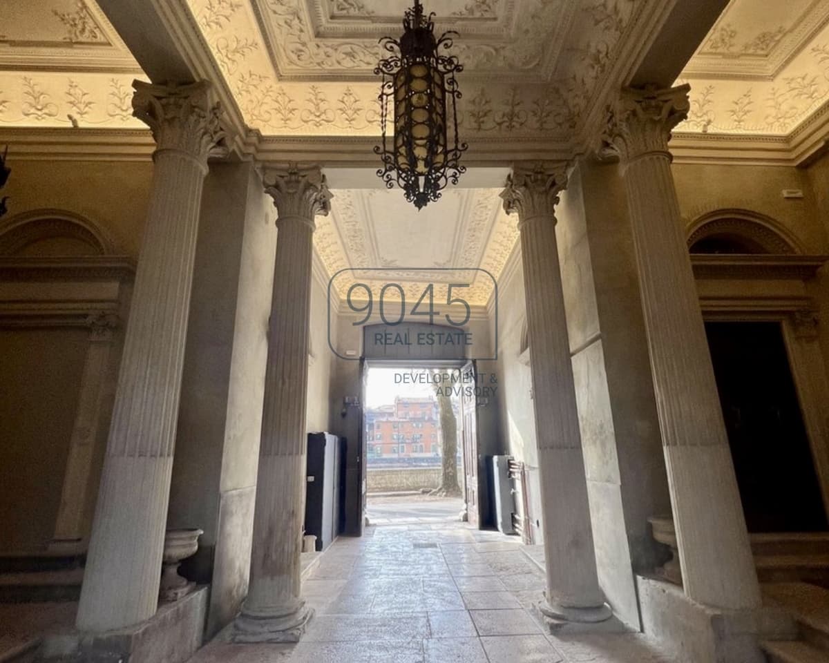Esclusivo appartamento attico nel cuore del centro storico di Verona - Italia, foto 2 di 5