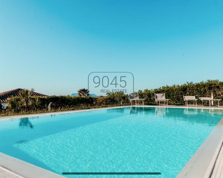 Exclusive villa with a pool and ocean view in Budoni, Sardinia, photo 3 of 11