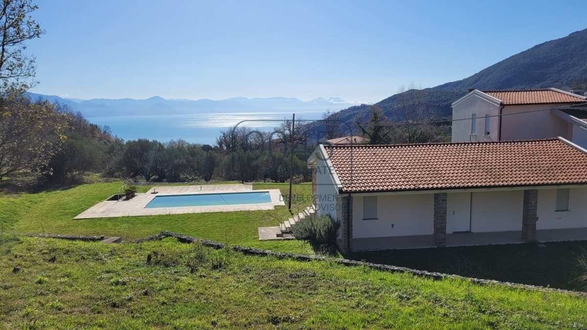Villa esclusiva con piscina e vista mare a Scario, nel Cilento - Campania, foto 2 di 32
