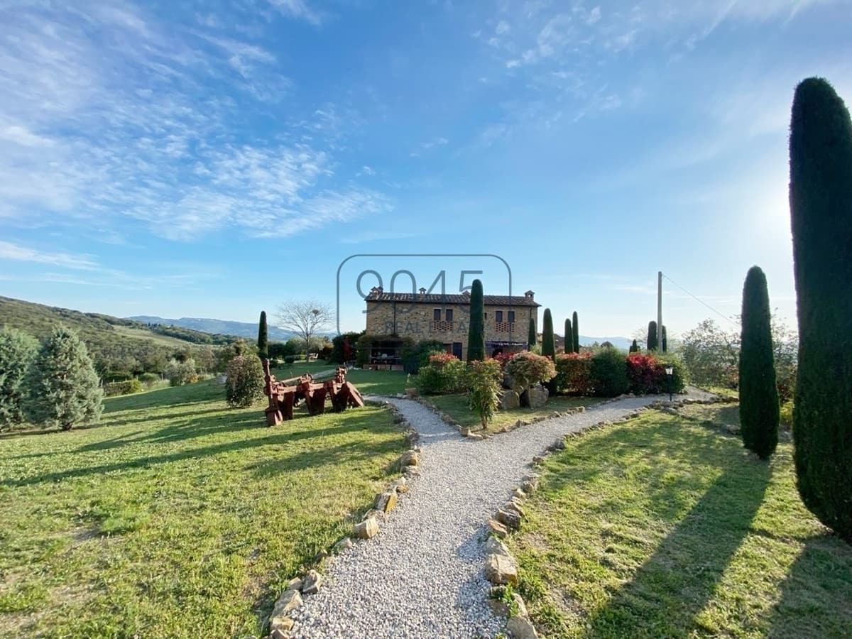 Stone Apartment with Private Garden and Panoramic Pool in Gambassi Terme, Tuscany, photo 2 of 49