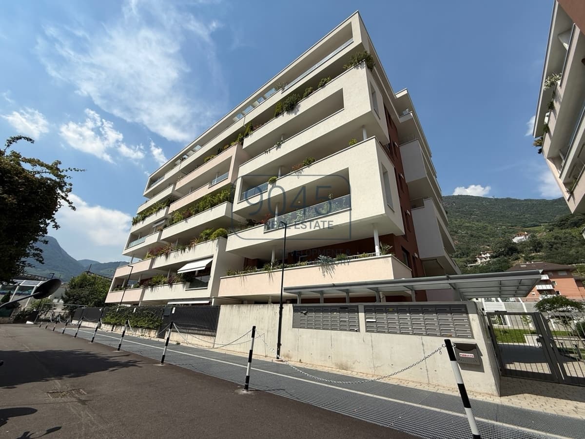 Modernes Wohnen mit Privatgarten in Bozen - Südtirol, Foto 2 von 22