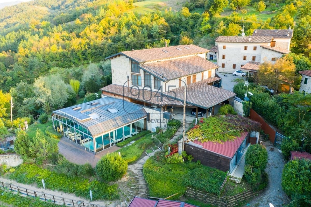Elegante tenuta di campagna con area benessere privata sulle colline di Toano, foto 2 di 35