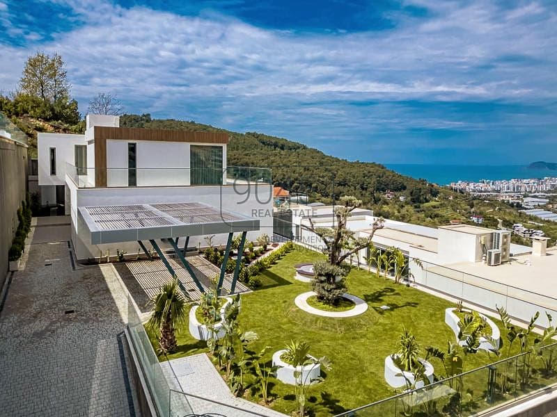 Exclusive villas with private spas and panoramic views of the Mediterranean Sea - Turkey in Kargicak, property offered by 9045 REAL ESTATE