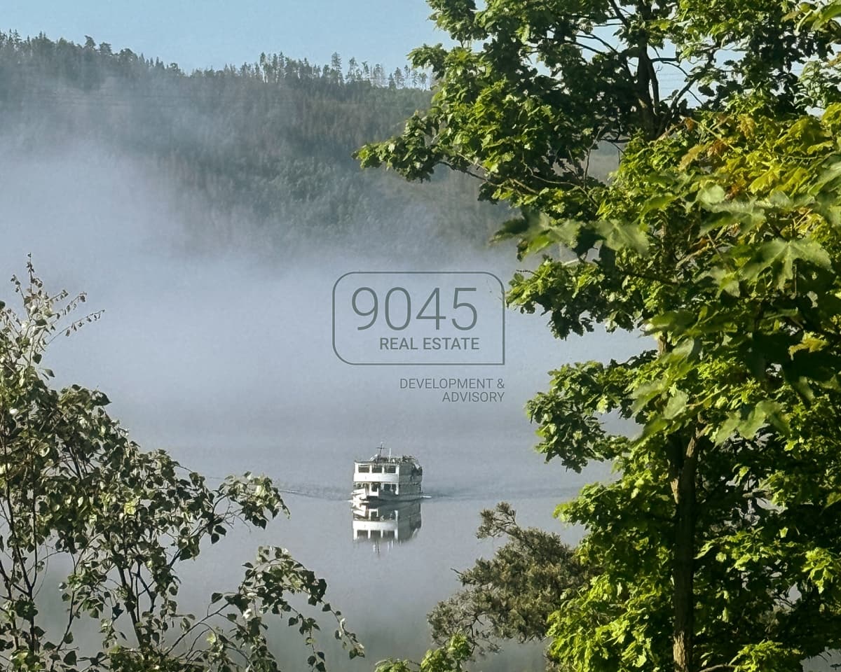 A Rare Find: Exclusive Vacation Home with a Lake View - Your Private Retreat on the Thuringian Sea in Unterwellenborn, property offered by 9045 REAL ESTATE