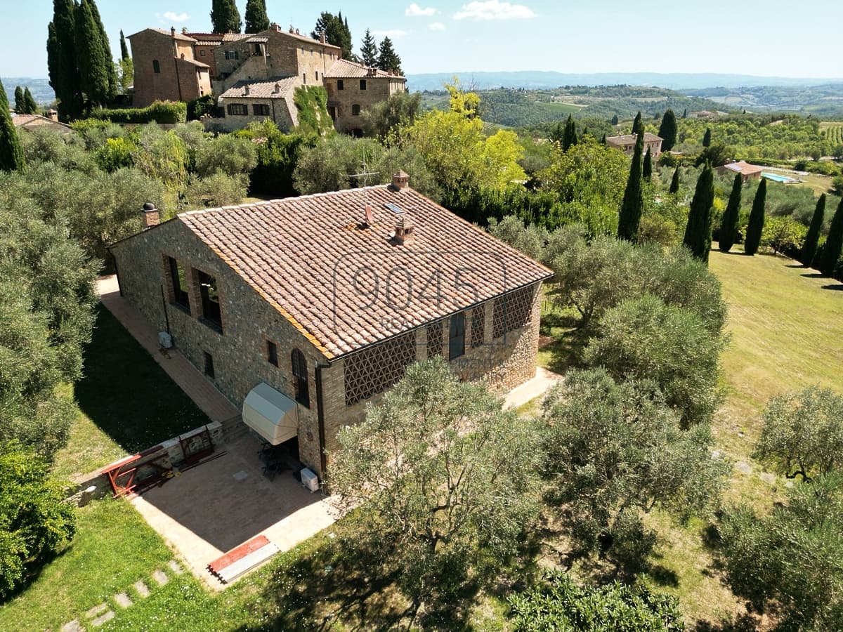 Esclusivo casale toscano con vista panoramica sulle torri di San Gimignano - Toscana a San Gimignano, immobile proposto da 9045 REAL ESTATE