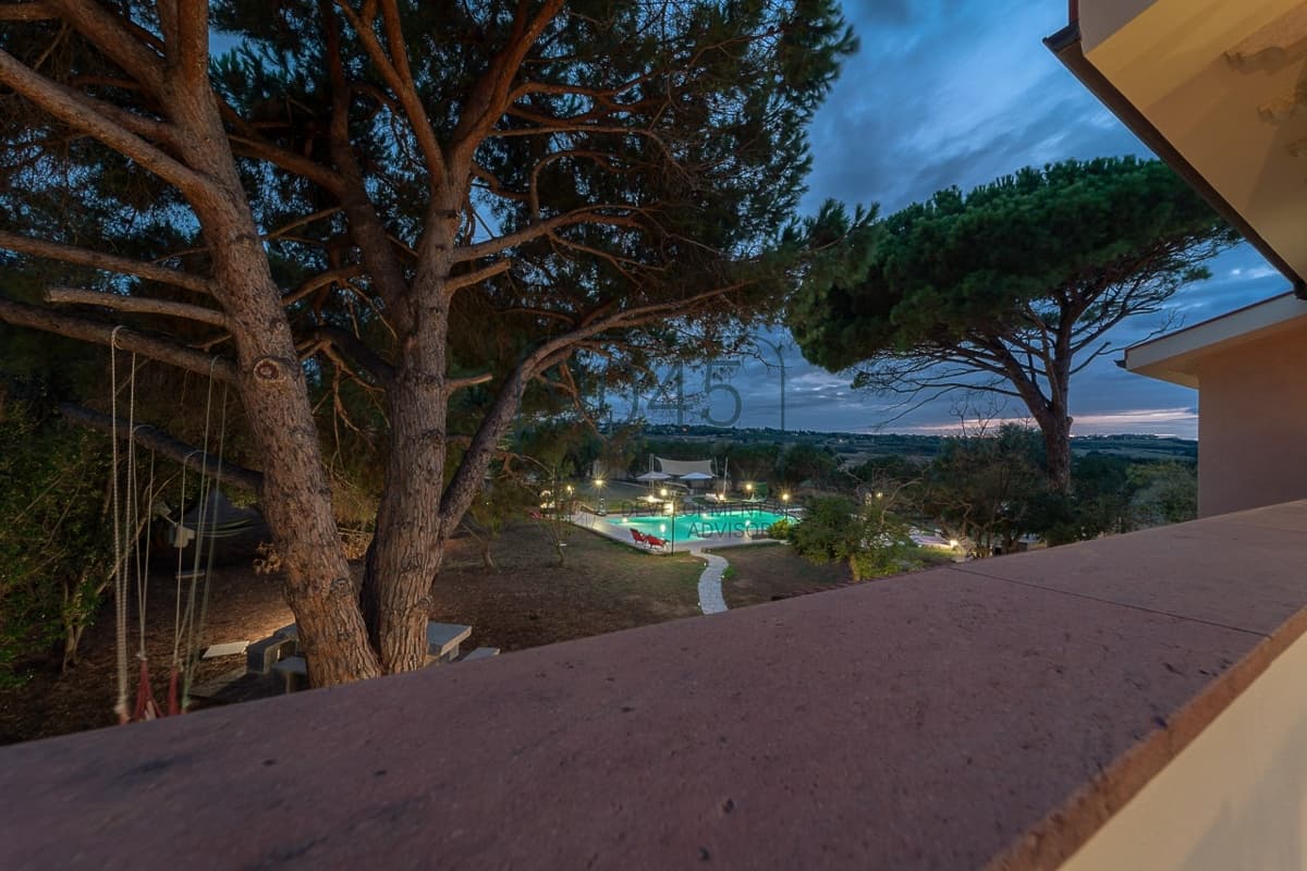 Stilvoll renovierte Villa mit Pool in Platamona bei Sassari - Sardinien in Sassari, Immobilie von 9045 REAL ESTATE