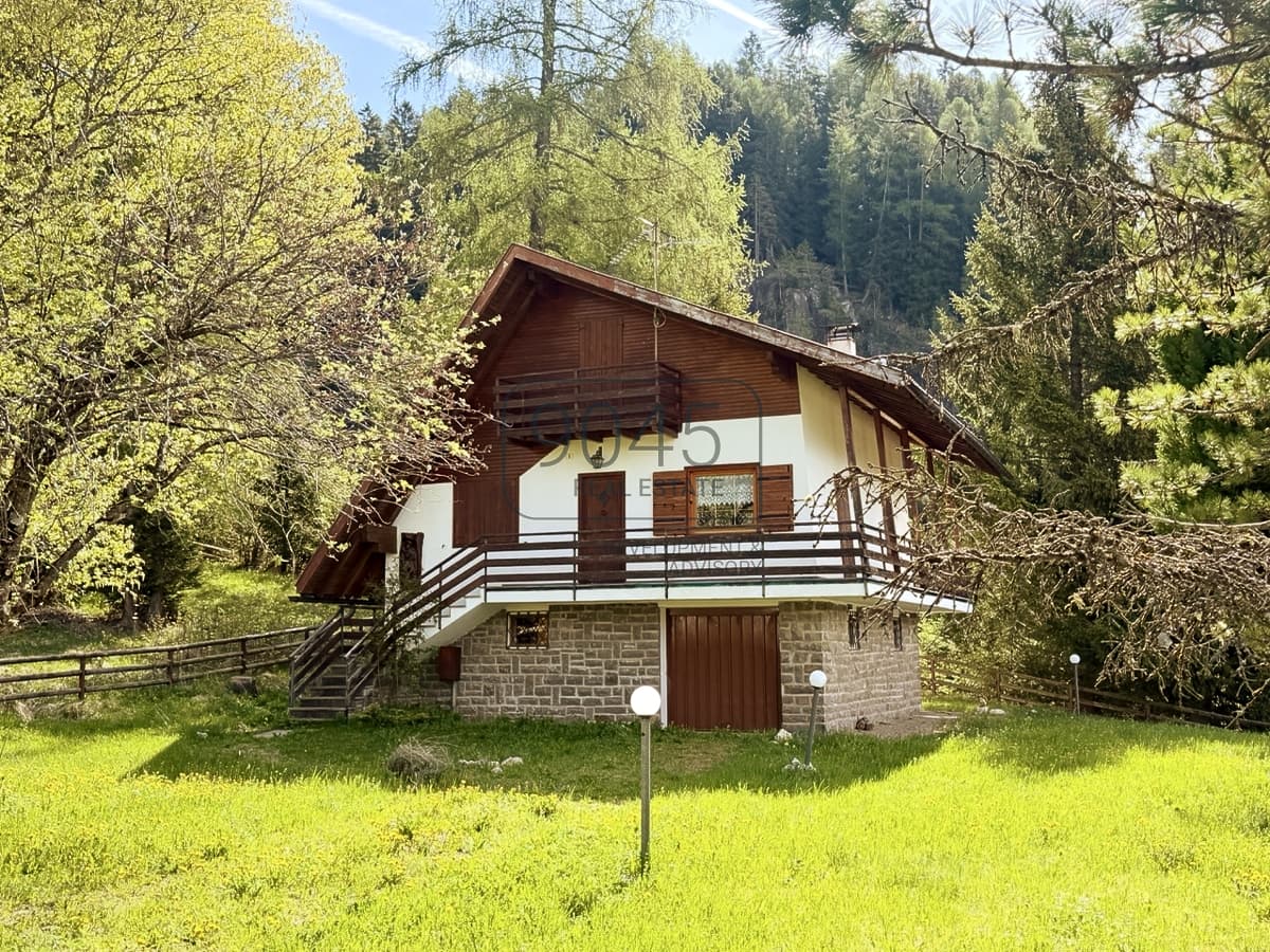Exklusive Panoramavilla in Bellamonte - Wohnen in sonniger Ruhelage mit Blick auf die Dolomiten in Predazzo, Immobilie von 9045 REAL ESTATE