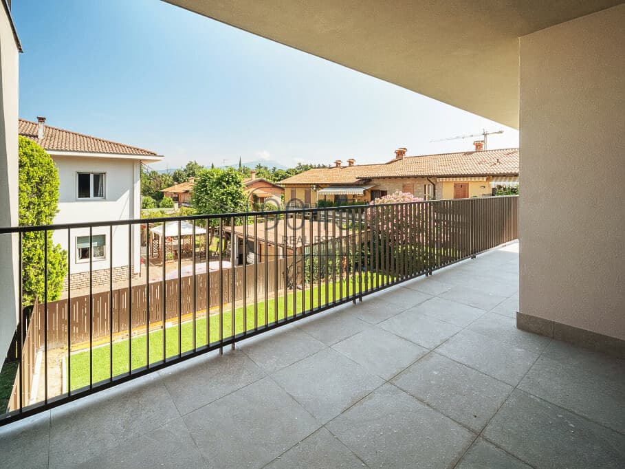 Stylish new-build apartment in a privileged location in Lazise in Lazise, property offered by 9045 REAL ESTATE