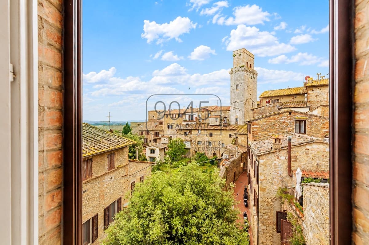Elegante appartamento in centro storico nel cuore di San Gimignano - Toscana a San Gimignano, immobile proposto da 9045 REAL ESTATE