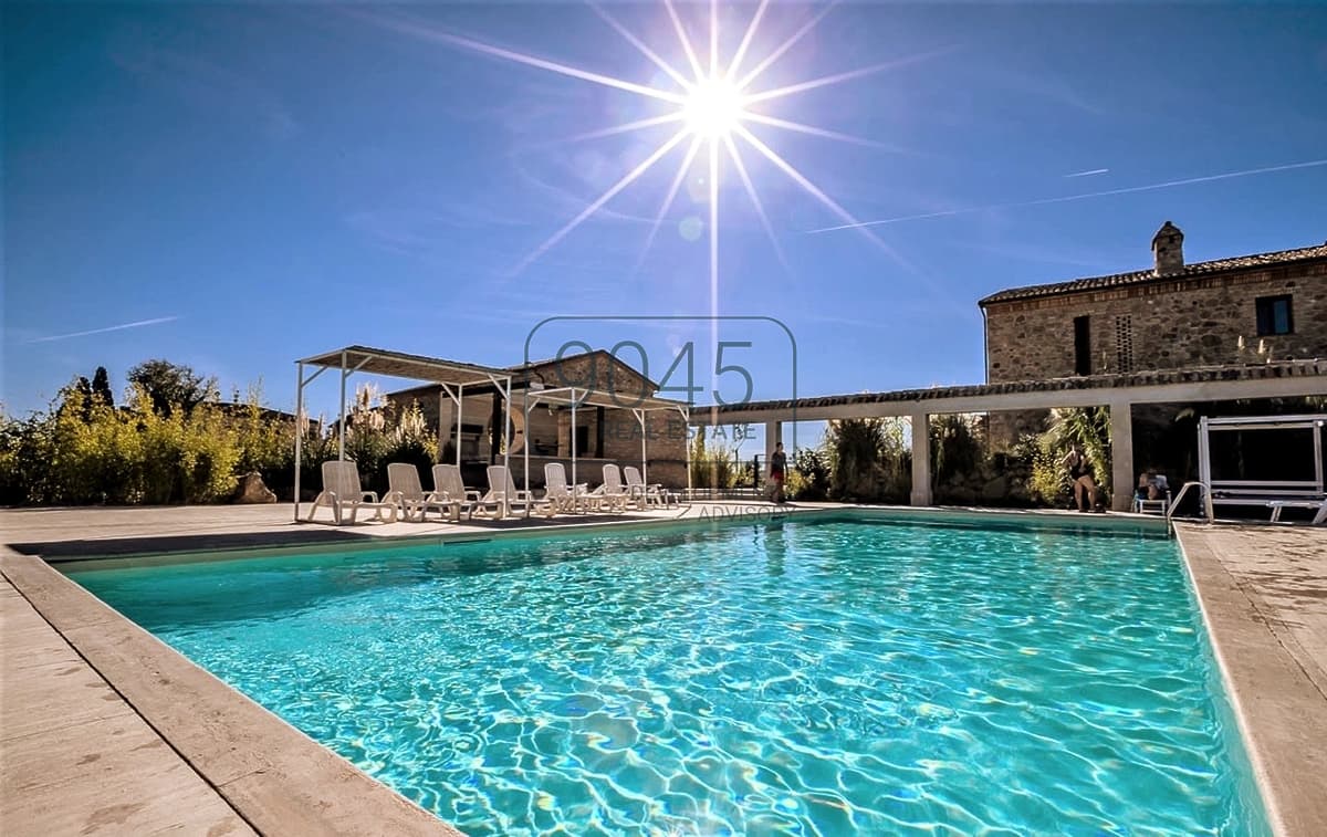 Großzügige Wohnung mit Privatgarten nahe Volterra - Toskana in Volterra, Immobilie von 9045 REAL ESTATE