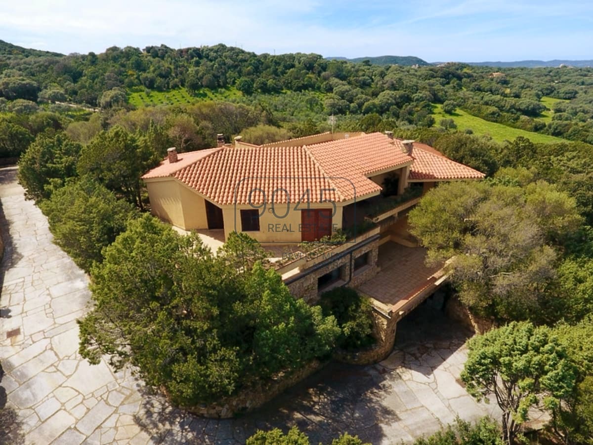 Prächtiges Anwesen mit Olivenhain und zwei kleinen Seen in Palau und unweit von Porto Rafael - Sardinien in Palau, Immobilie von 9045 REAL ESTATE